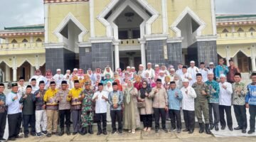 DPRD Mura Menyambut Kedatangan 41 Jemaah Haji Murung Raya