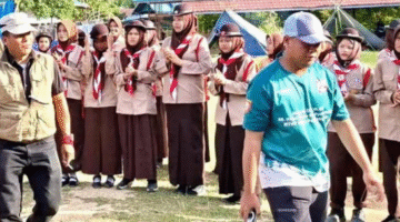 Dukung Pembinaan Mental Pelajar, Ketua DPRD Pantau Perkemahan di Mangkahui