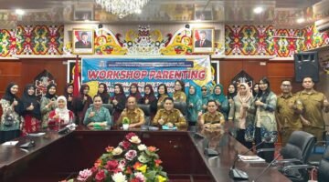 Pemkab Mura Fasilitasi Pelatihan Parenting Modern bagi Kader dan Orang Tua