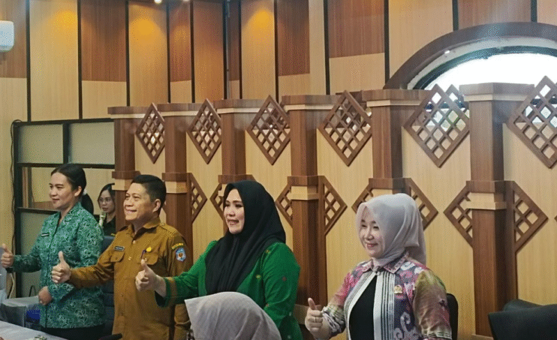 Wakil Ketua I DPRD Kabupaten Murung Raya, Dina Maulidah, menghadiri pembukaan pelatihan UPPKA Naik Kelas 