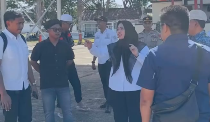 Wakil Ketua I DPRD Kabupaten Murung Raya, Dina Maulidah, S.H.I.