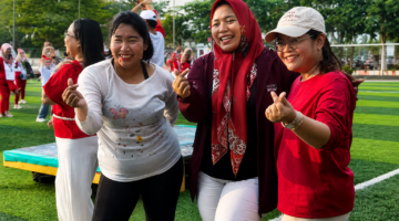 Wakil Ketua I DPRD Kabupaten Murung Raya, Dina Maulidah, S.HI., hadir dalam gelaran Senam Aerobic Zumba Party.